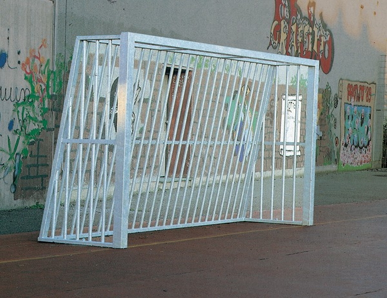 Bolzplatztor aus Stahl