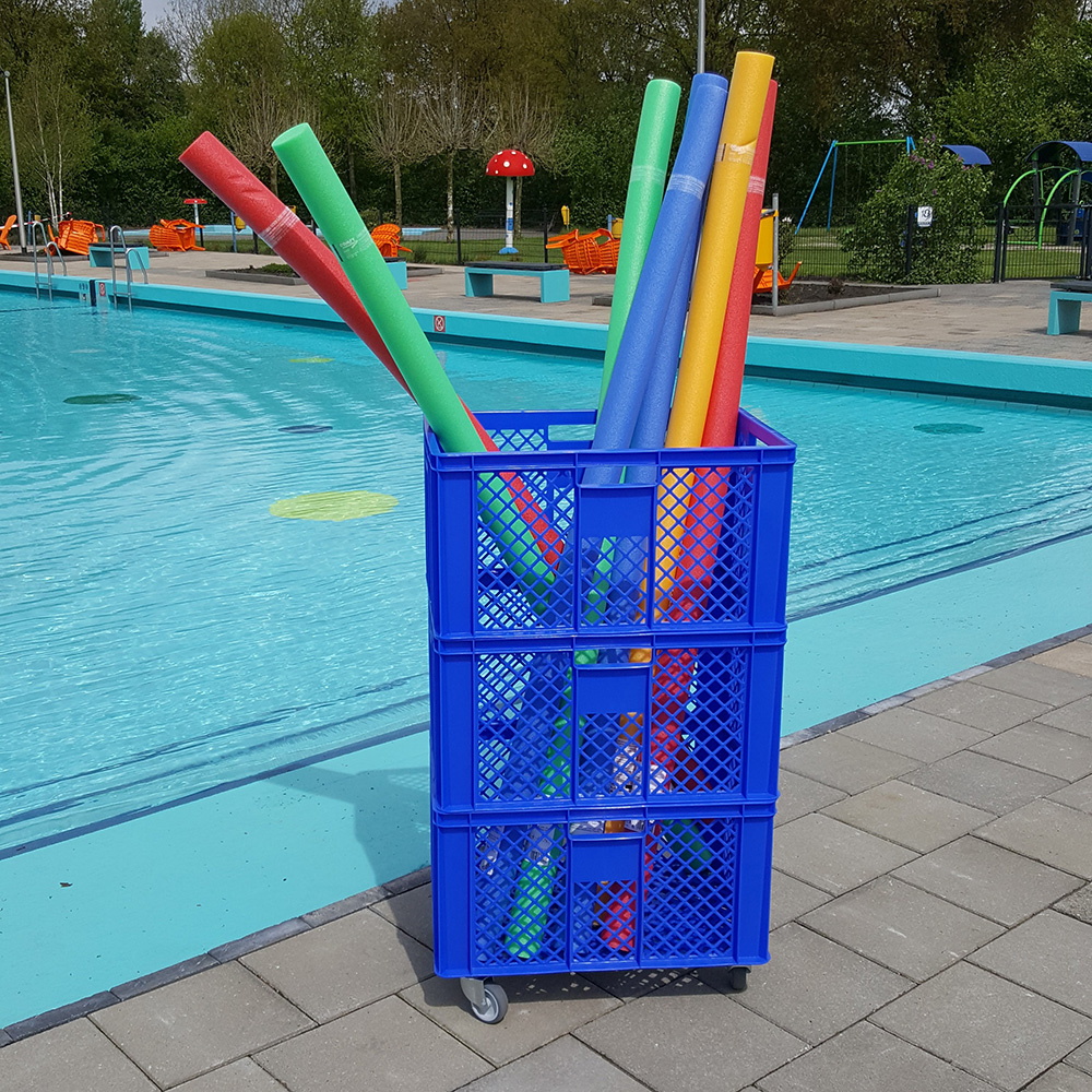 Poolnudel-Aufbewahrungswagen